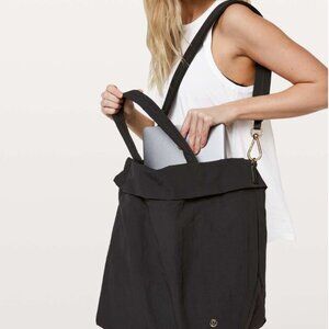 LULULEMON ON MY LEVEL LARGE BAG 30L BLACK